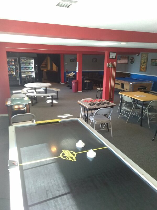 Air Hockey and Vintage working 1984 Ms Pac-Man