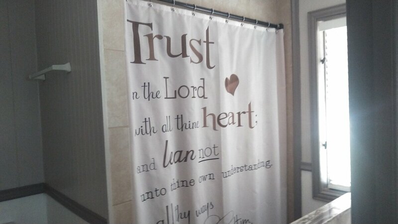 Full Size Tub/Shower 